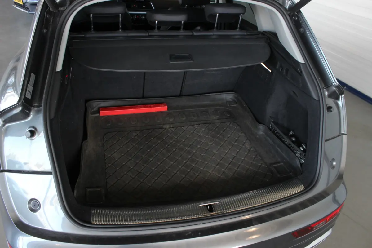 35 TDI Quattro S-Line Edition Trekhaak | Virtual Cockpit | Pano | Camera | Alcantara | LED Matrix | Privacy glass | Carplay | 19" LMV | PDC V+A