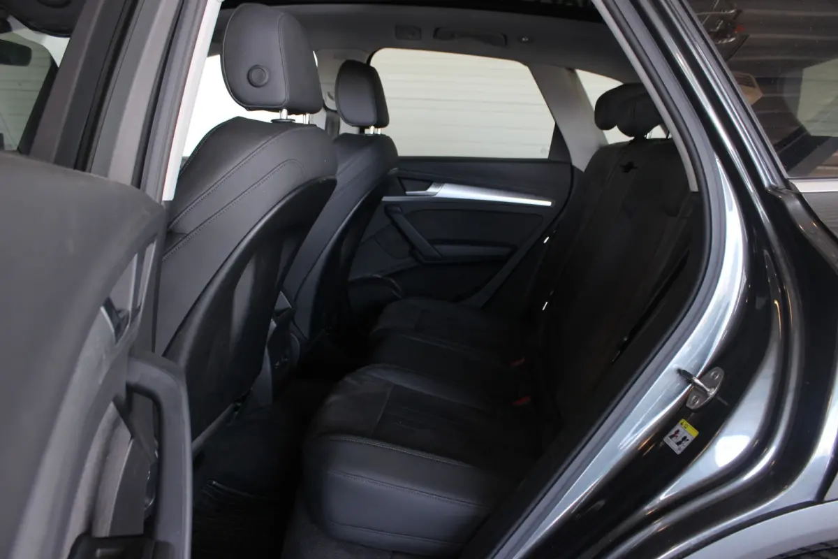 35 TDI Quattro S-Line Edition Trekhaak | Virtual Cockpit | Pano | Camera | Alcantara | LED Matrix | Privacy glass | Carplay | 19" LMV | PDC V+A