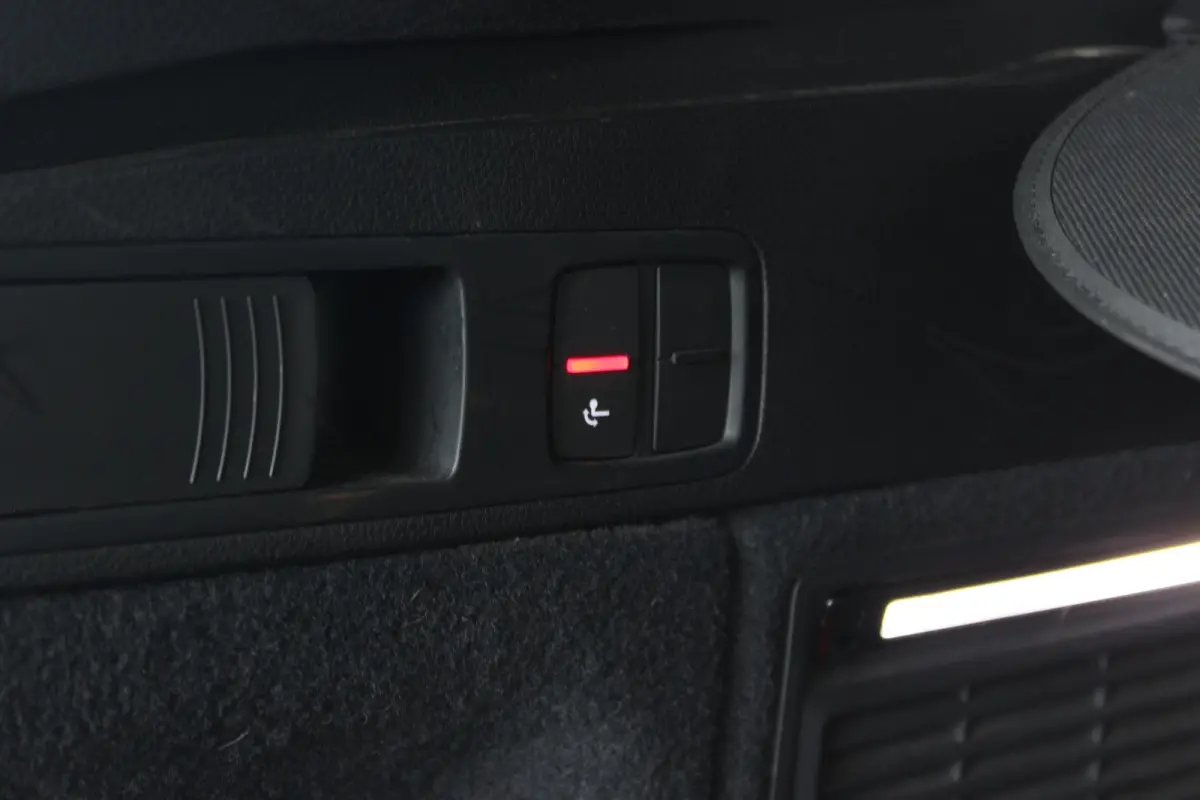 35 TDI Quattro S-Line Edition Trekhaak | Virtual Cockpit | Pano | Camera | Alcantara | LED Matrix | Privacy glass | Carplay | 19" LMV | PDC V+A