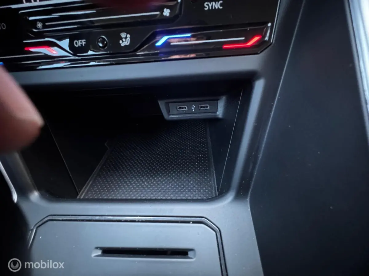 1.0 TSI Life Business IAPPLE CARI DSG|Camera