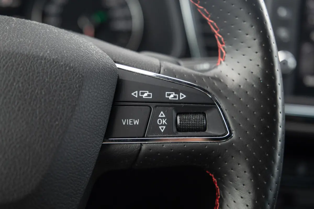 1.4 EcoTSI FR Business Intense CARPLAY / CRUISE CONTROLE / PERFECT ONDERHOUDEN / AUTOMAAT