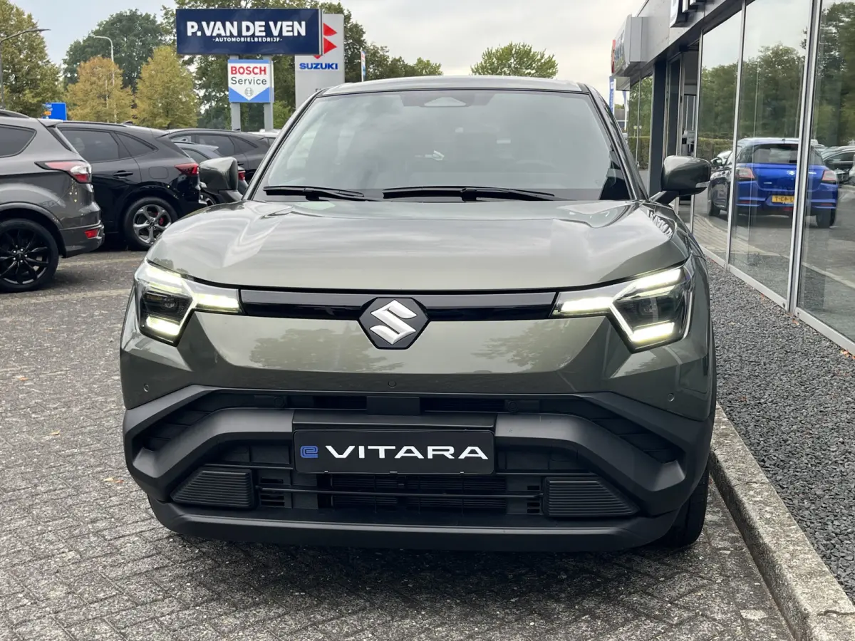 Select 61 kWh | Meerdere kleuren beschikbaar | Direct uit voorraad leverbaar | Suzuki Safety System Pro | Keyless | Smart Entry & Start |