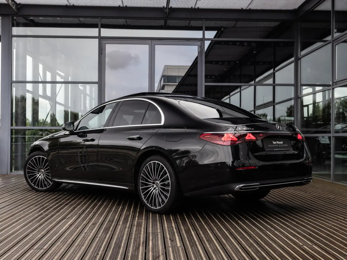 400 e 4MATIC Exclusive Line | PANORAMADAK | SOFT CLOSE | AIR BODY CONTROL | ACHTERAS BESTURING | MBUX SUPERSCREEN | BURMESTER | 20 INCH MULTISPAAK | MEMORY | WINTERPAKKET | LEDER PAKKET | NL