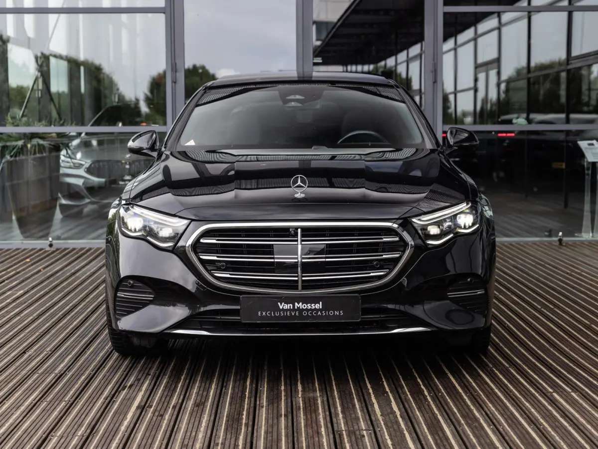 400 e 4MATIC Exclusive Line | PANORAMADAK | SOFT CLOSE | AIR BODY CONTROL | ACHTERAS BESTURING | MBUX SUPERSCREEN | BURMESTER | 20 INCH MULTISPAAK | MEMORY | WINTERPAKKET | LEDER PAKKET | NL