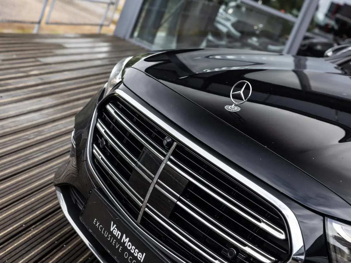 400 e 4MATIC Exclusive Line | PANORAMADAK | SOFT CLOSE | AIR BODY CONTROL | ACHTERAS BESTURING | MBUX SUPERSCREEN | BURMESTER | 20 INCH MULTISPAAK | MEMORY | WINTERPAKKET | LEDER PAKKET | NL