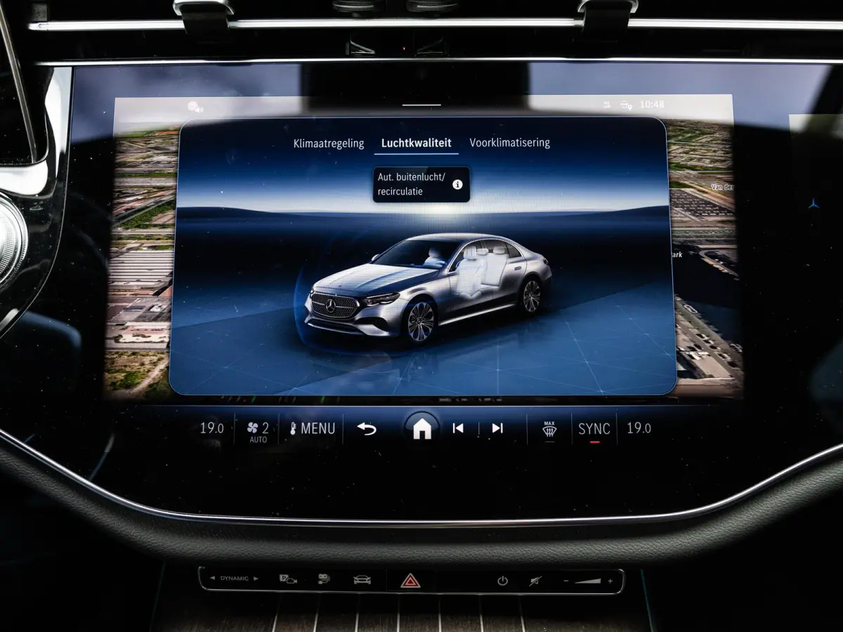 400 e 4MATIC Exclusive Line | PANORAMADAK | SOFT CLOSE | AIR BODY CONTROL | ACHTERAS BESTURING | MBUX SUPERSCREEN | BURMESTER | 20 INCH MULTISPAAK | MEMORY | WINTERPAKKET | LEDER PAKKET | NL