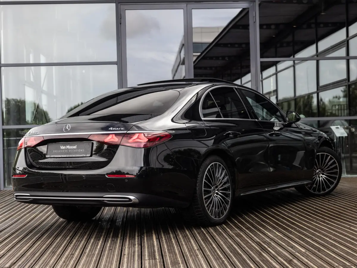 400 e 4MATIC Exclusive Line | PANORAMADAK | SOFT CLOSE | AIR BODY CONTROL | ACHTERAS BESTURING | MBUX SUPERSCREEN | BURMESTER | 20 INCH MULTISPAAK | MEMORY | WINTERPAKKET | LEDER PAKKET | NL
