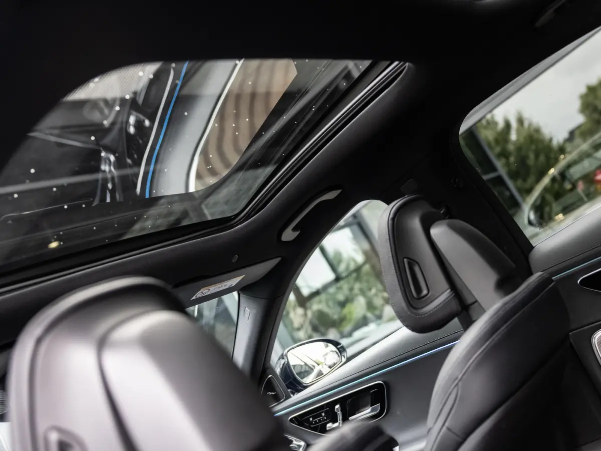 400 e 4MATIC Exclusive Line | PANORAMADAK | SOFT CLOSE | AIR BODY CONTROL | ACHTERAS BESTURING | MBUX SUPERSCREEN | BURMESTER | 20 INCH MULTISPAAK | MEMORY | WINTERPAKKET | LEDER PAKKET | NL