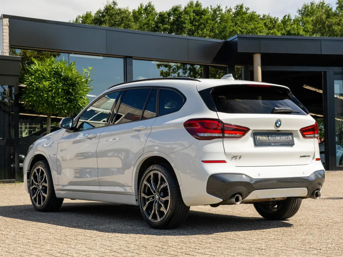 xDrive25i M-Sport|Pano|Trekhaak|Keyless|Dealerond