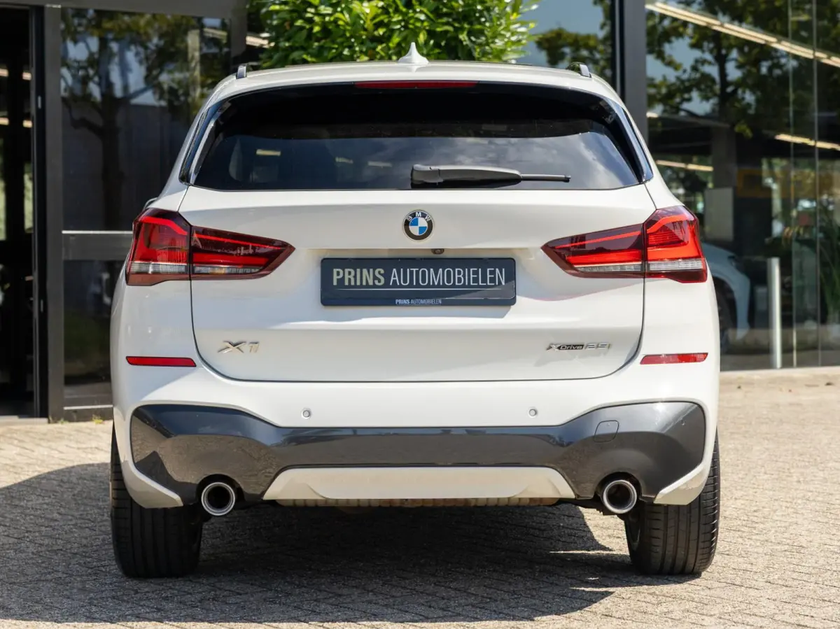xDrive25i M-Sport|Pano|Trekhaak|Keyless|Dealerond