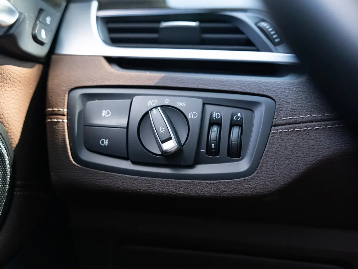 xDrive25i M-Sport|Pano|Trekhaak|Keyless|Dealerond