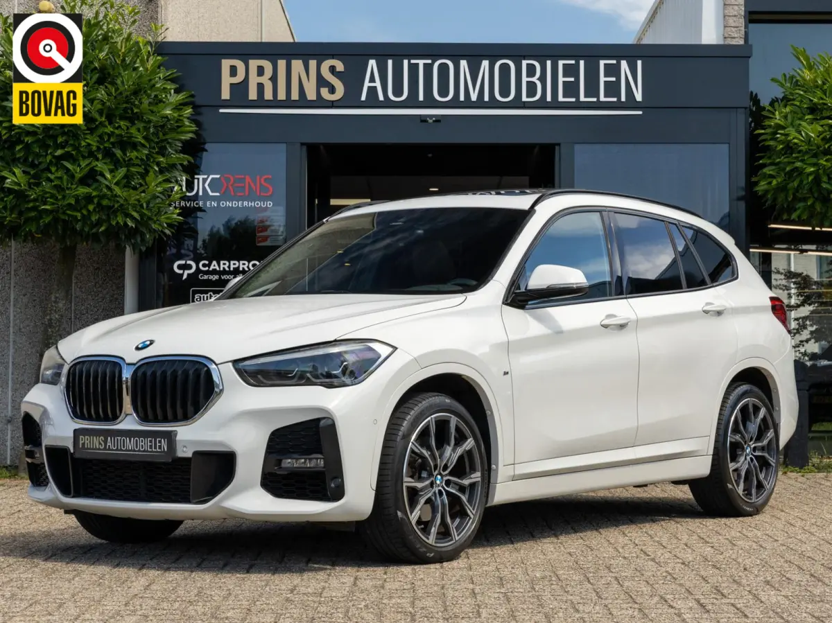 xDrive25i M-Sport|Pano|Trekhaak|Keyless|Dealerond