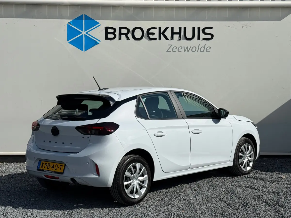 1.2 110PK Turbo Hybrid Edition AUT | AIRCO| PARKEERSENSOREN V&A| APPLE CARPLAY/ANDROID AUTO| CRUISE CONTROL| TOT 8 JAAR GARANTIE!!