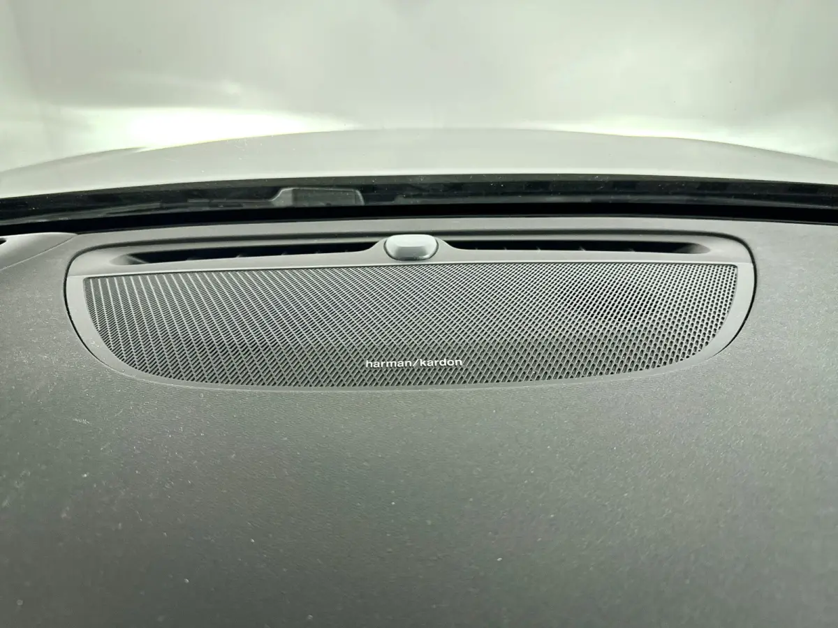 T6 AWD Twin Engine R-Design | Panoramadak | 360° camera | Harman Kardon | Head-up display | Stoel- en Stuurverwarming | Stoelventilatie | Trekhaak