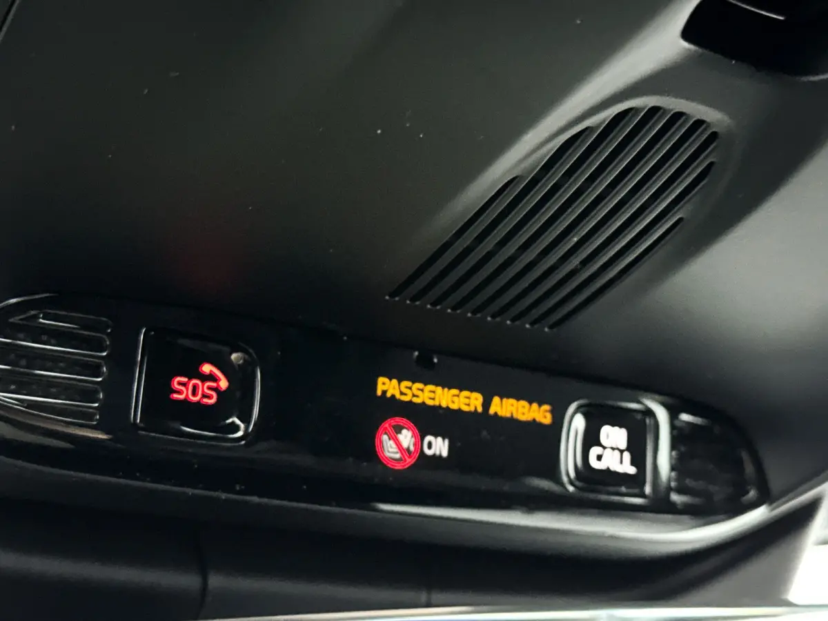 T6 AWD Twin Engine R-Design | Panoramadak | 360° camera | Harman Kardon | Head-up display | Stoel- en Stuurverwarming | Stoelventilatie | Trekhaak