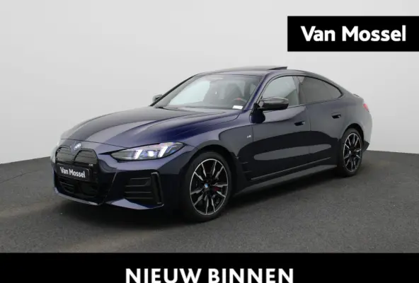 M50 | CARBON IN&EXTRIEUR | KEYLESS | 360 CAMERA | HARMAN EN KARDON | DRIVING ASSISTENT PRO | PANORAMKADAK | MEMORY STOELEN | HUD | SFEER VERLICHTING | TREKHAAK | STOEL EN STUUR VERVWARMING |
