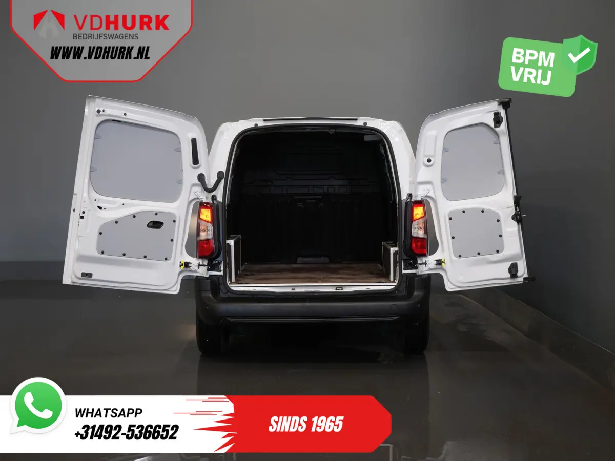 1.5 HDi 100 pk NL Auto/ Carplay/ Stoelverw./ Stuurverw./ Camera/ Cruise/ PDC/ Airco