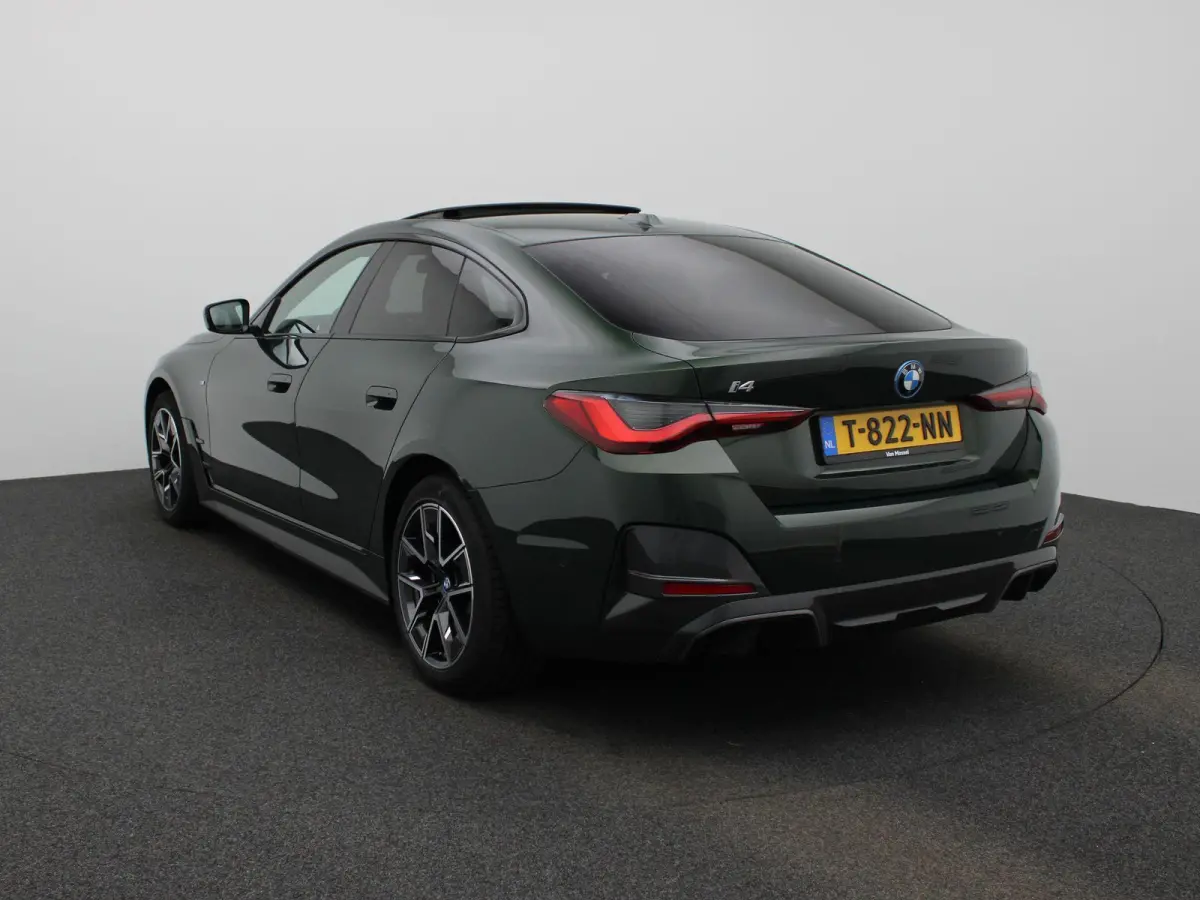 eDrive40 High Executive 84 kWh M-PAKKET | STOEL KOELING EN VERWARMING | PANORAMADAK | ADEPTIVE CRUISE | HUD| MEMORY STOELEN | CAMERA | KEYLESS | STOELVERWARMING ACHTER |