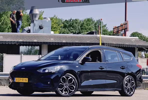 1.0 EcoBoost ST-LINE-NAVI-APPLE CARPLAY