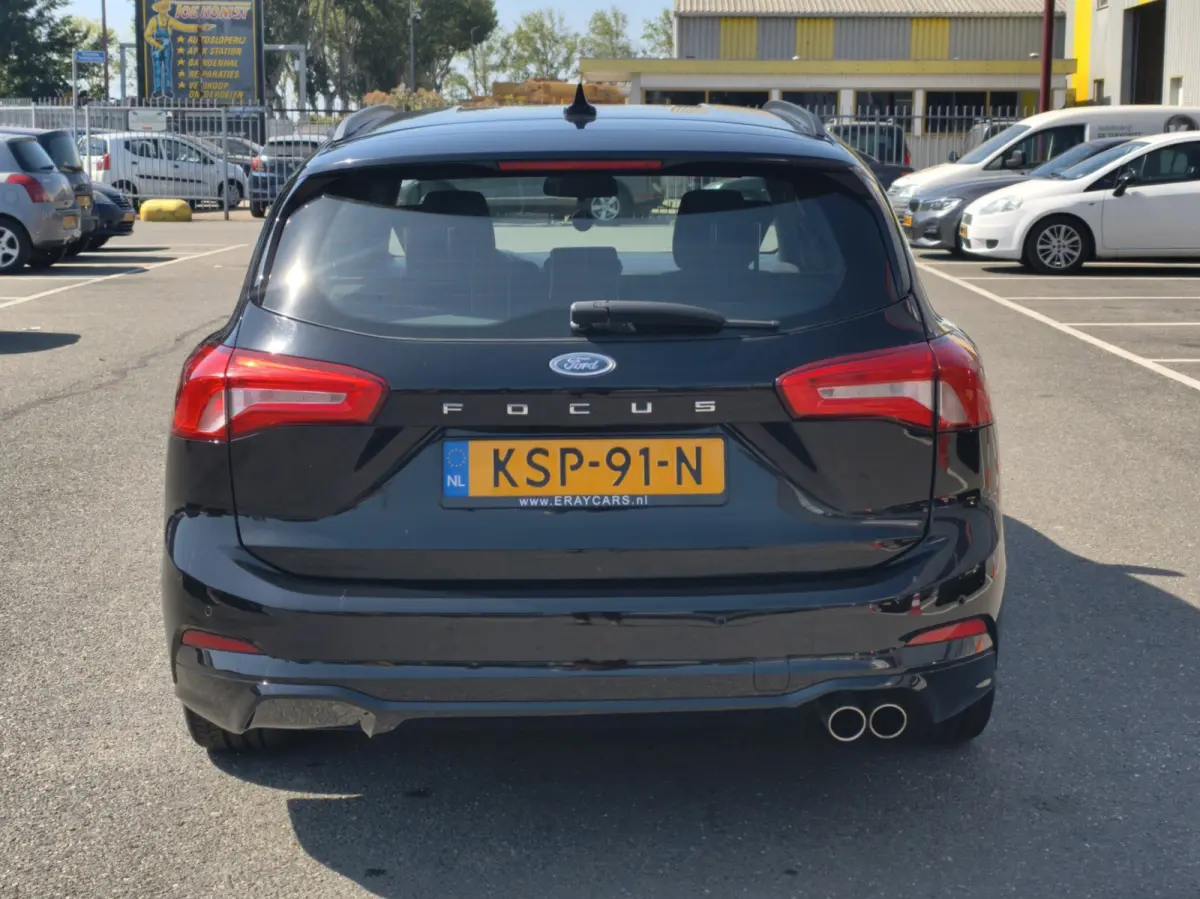 1.0 EcoBoost ST-LINE-NAVI-APPLE CARPLAY