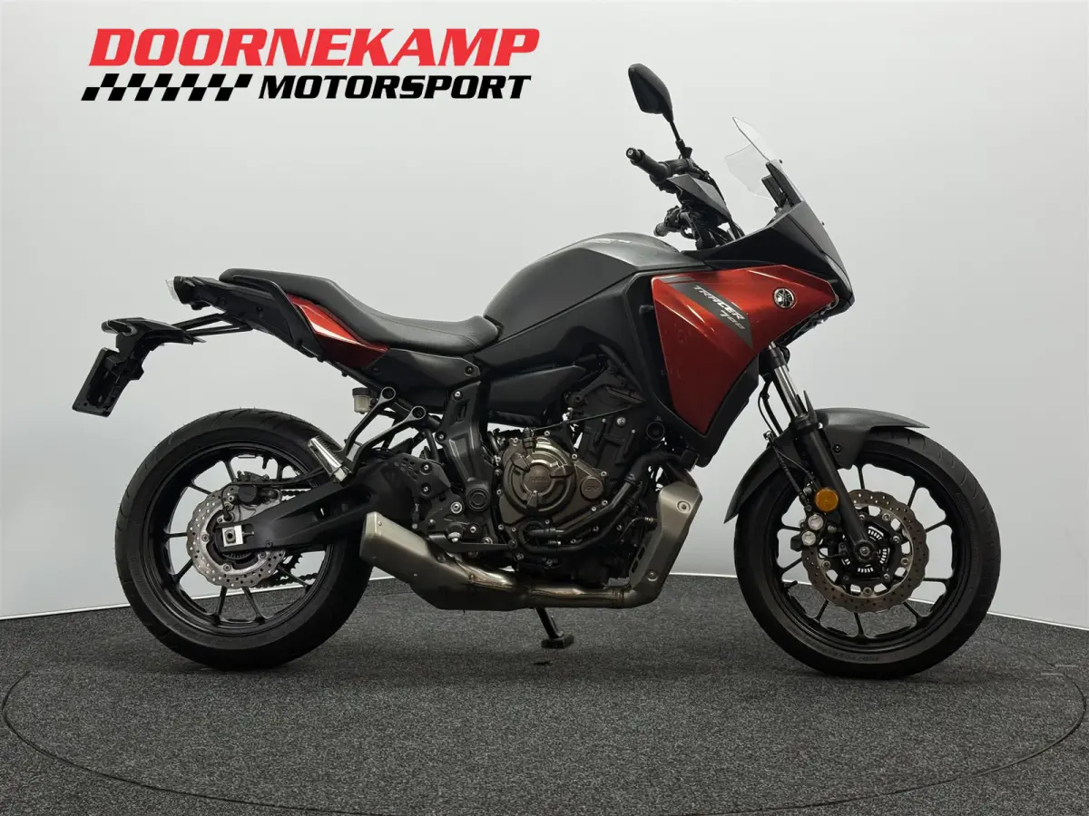 Yamaha Tracer 7 2020 Benzine Handgeschakeld leasen