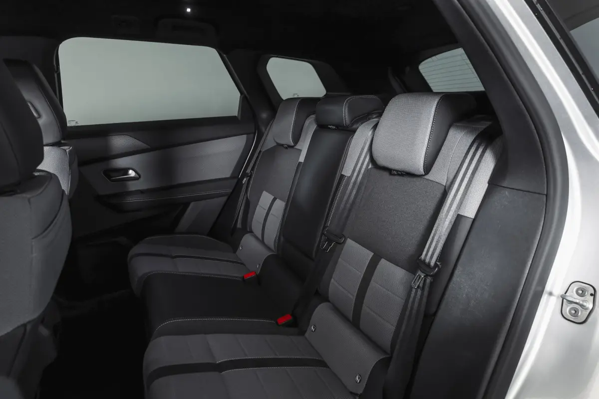 1.2 Turbo Hybrid GS | Dig. Cockpit | Adapt. Cruise | Stoel-+Stuurverw. | PDC | Camera | NAV + App. Connect | LM 19" | 3150