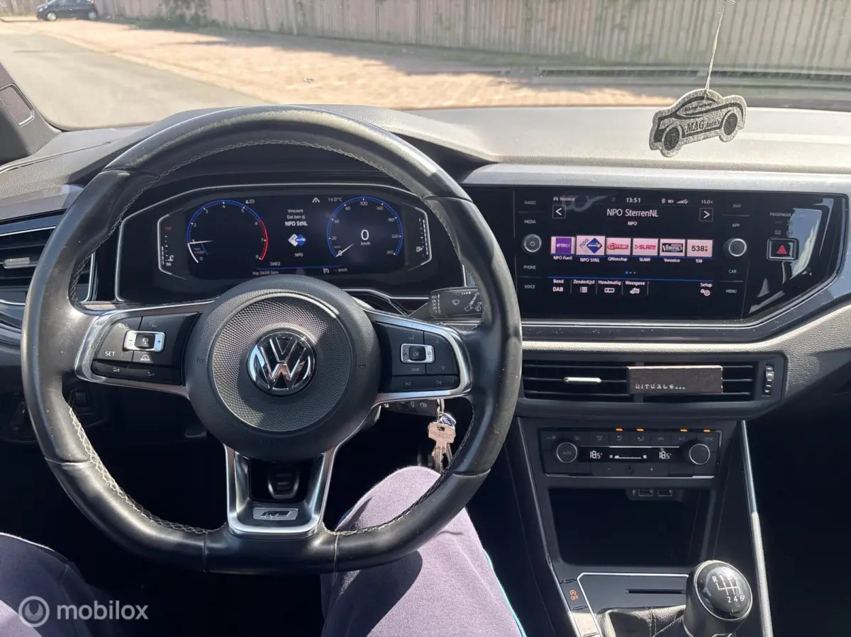 1.0 TSI R line 2019 zwart