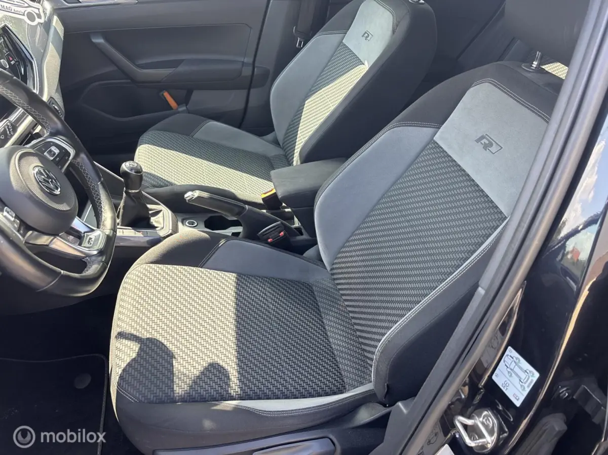 1.0 TSI R line 2019 zwart