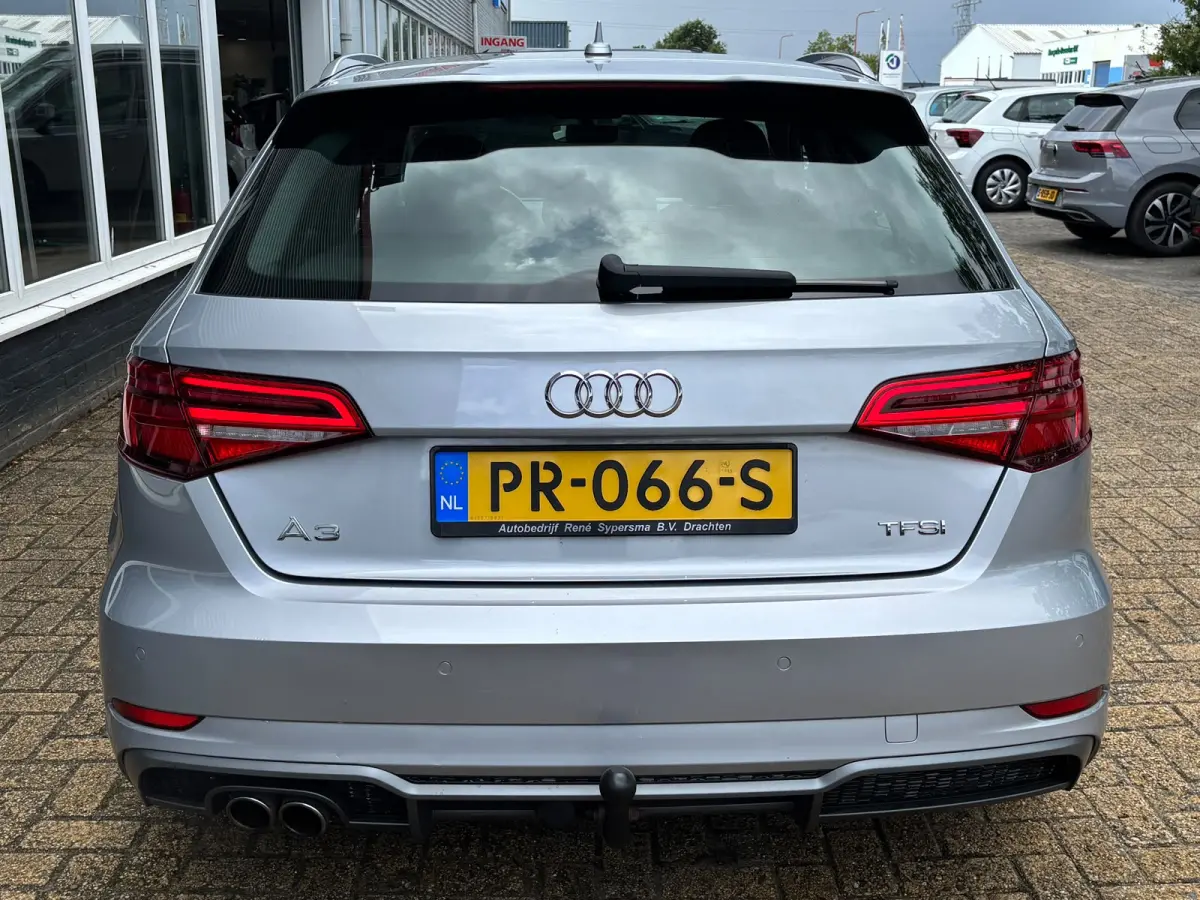 1.5 TFSI CoD Sport S Line Edition | Trekhaak | Sfeerverlichting | Parkeersensoren | Bluetooth