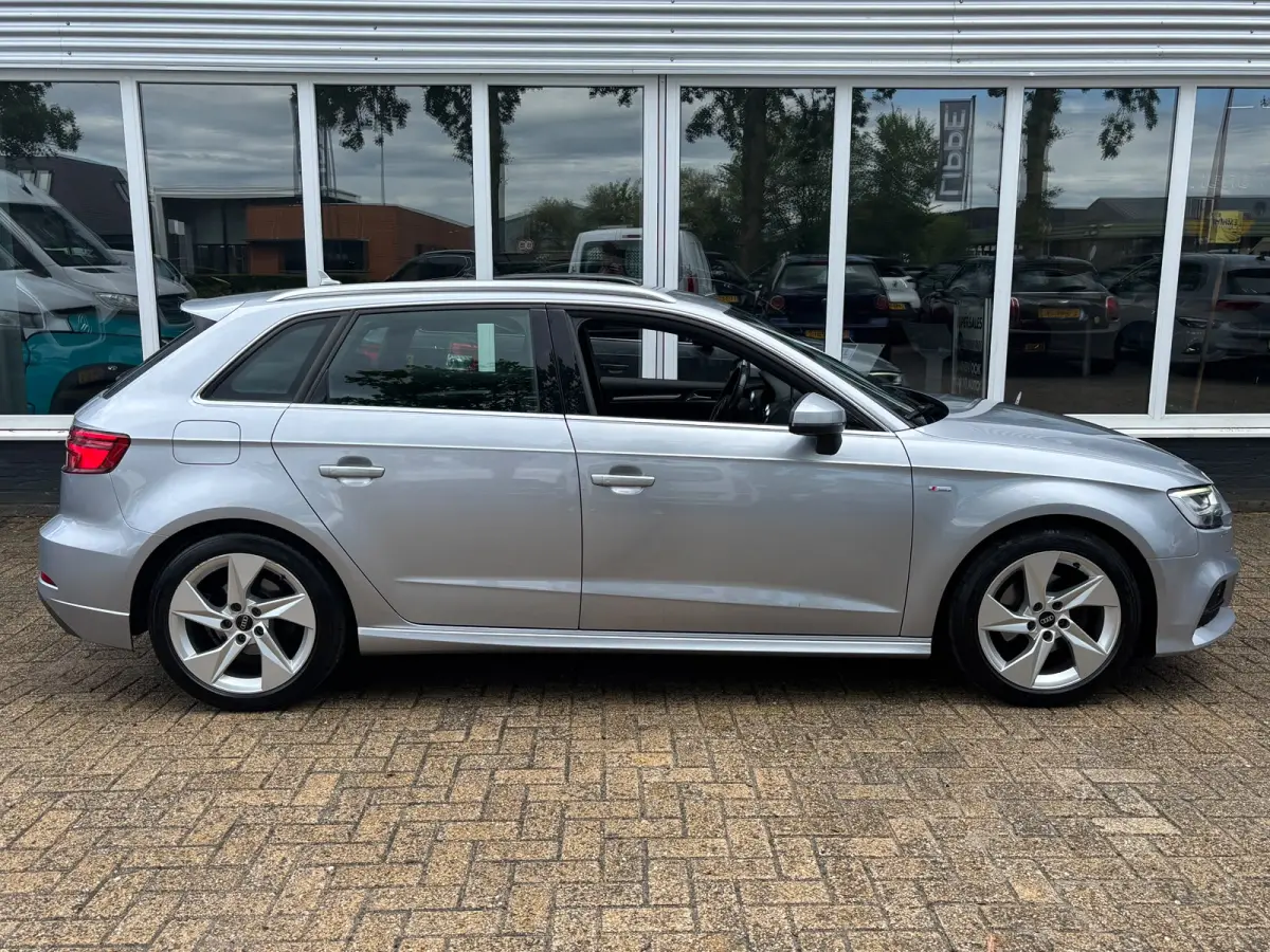 1.5 TFSI CoD Sport S Line Edition | Trekhaak | Sfeerverlichting | Parkeersensoren | Bluetooth