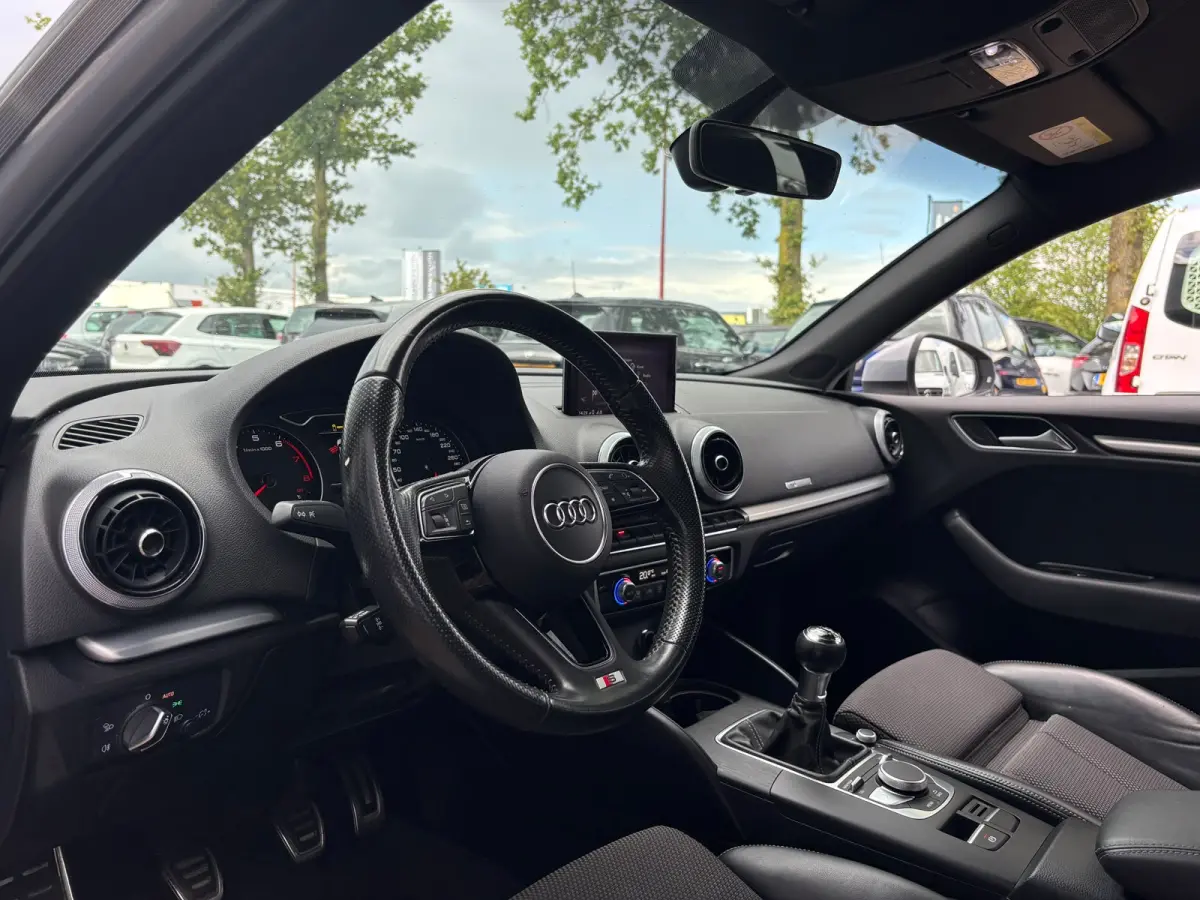 1.5 TFSI CoD Sport S Line Edition | Trekhaak | Sfeerverlichting | Parkeersensoren | Bluetooth