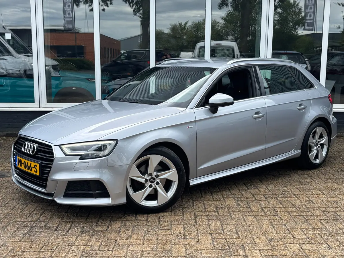 1.5 TFSI CoD Sport S Line Edition | Trekhaak | Sfeerverlichting | Parkeersensoren | Bluetooth