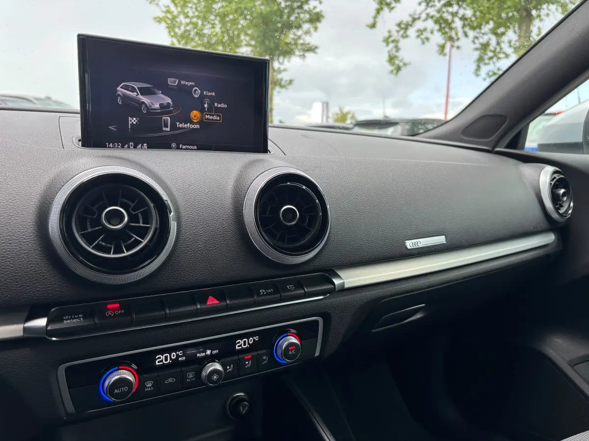 1.5 TFSI CoD Sport S Line Edition | Trekhaak | Sfeerverlichting | Parkeersensoren | Bluetooth