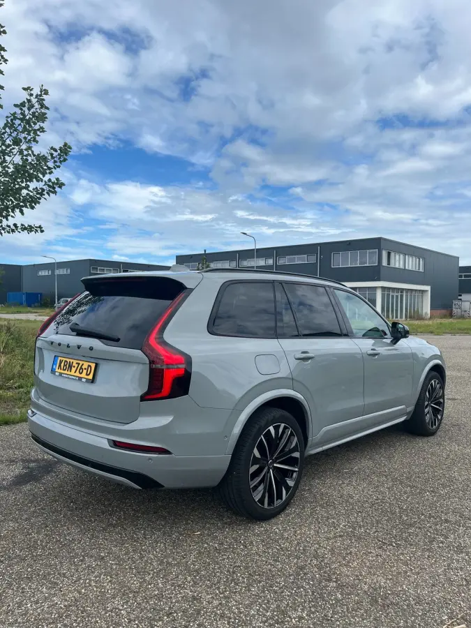 2.0 T8 Plug-in hybrid AWD Plus Bright |7 -zitter | Fabrieks garantie | Vapour Grey