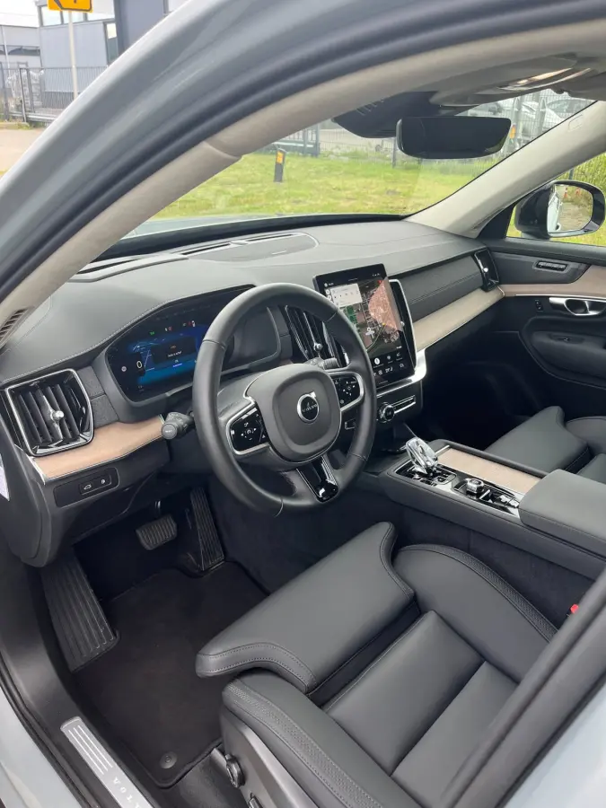 2.0 T8 Plug-in hybrid AWD Plus Bright |7 -zitter | Fabrieks garantie | Vapour Grey
