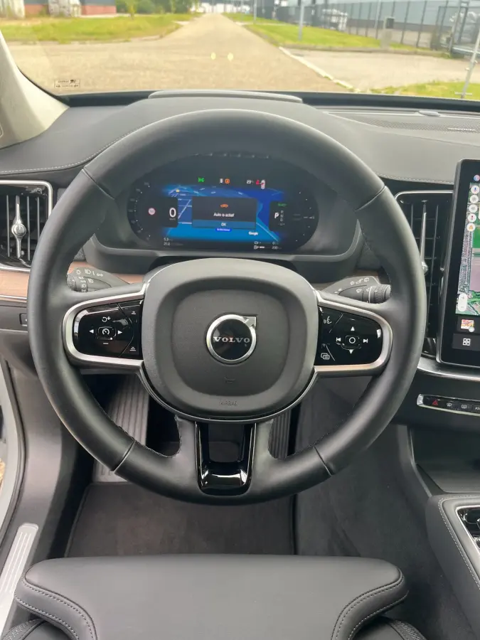 2.0 T8 Plug-in hybrid AWD Plus Bright |7 -zitter | Fabrieks garantie | Vapour Grey