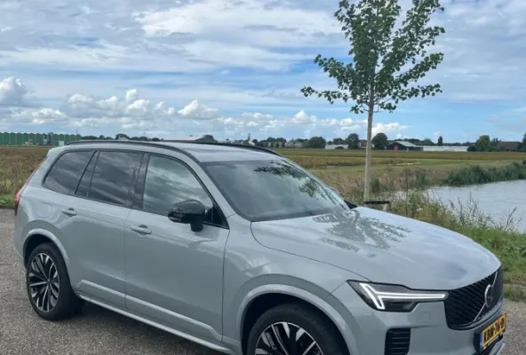 2.0 T8 Plug-in hybrid AWD Plus Bright |7 -zitter | Fabrieks garantie | Vapour Grey