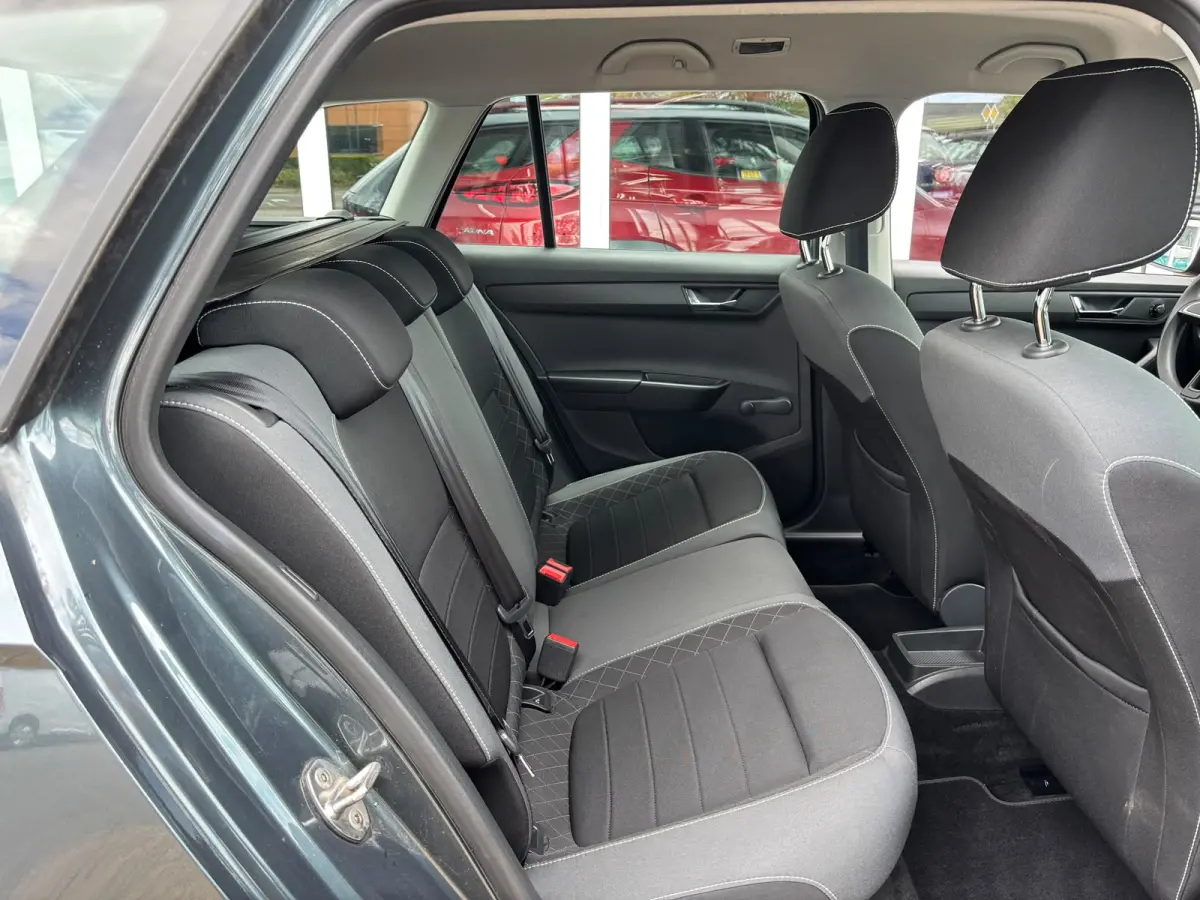 1.0 TSI Ambition | Stoelverwarming | Bluetooth | Cruise | Airco