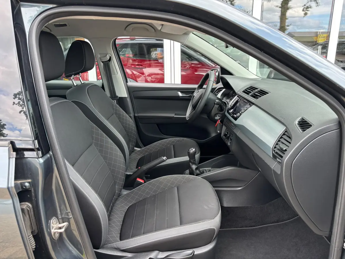 1.0 TSI Ambition | Stoelverwarming | Bluetooth | Cruise | Airco