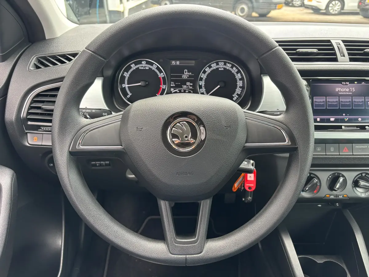 1.0 TSI Ambition | Stoelverwarming | Bluetooth | Cruise | Airco