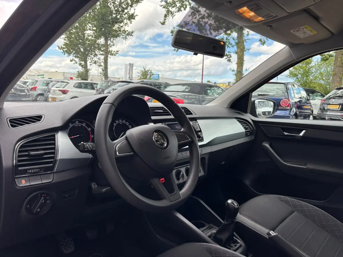 1.0 TSI Ambition | Stoelverwarming | Bluetooth | Cruise | Airco