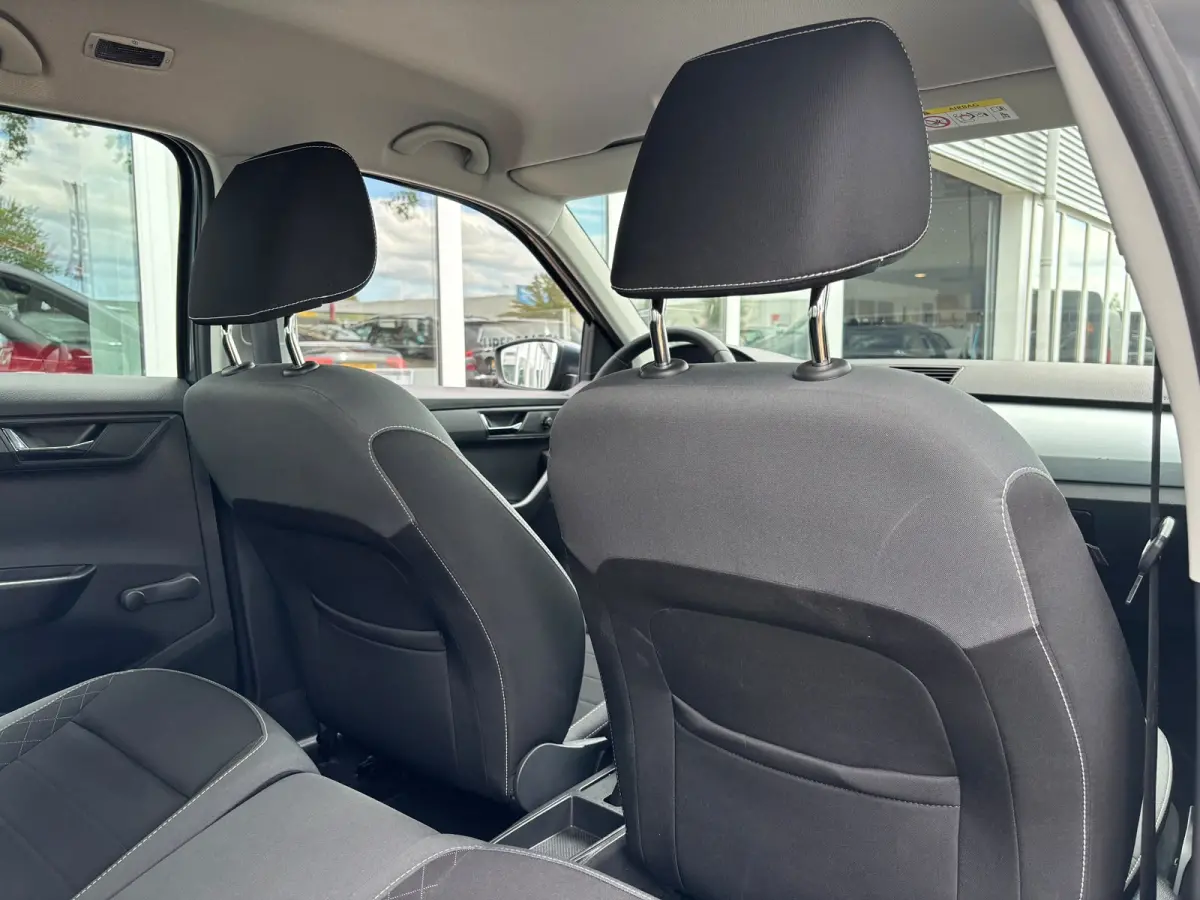1.0 TSI Ambition | Stoelverwarming | Bluetooth | Cruise | Airco