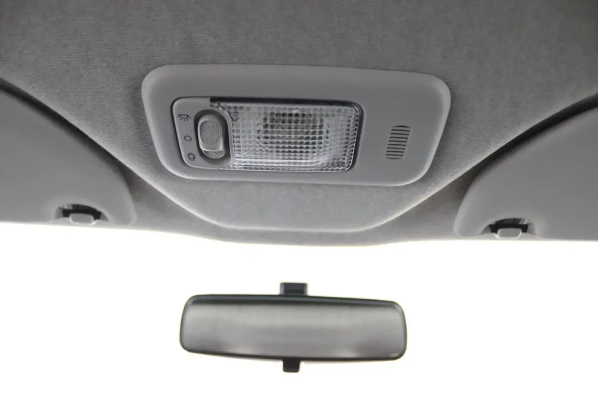 1.0 e-VTi Active | 5 Deurs | Airco |