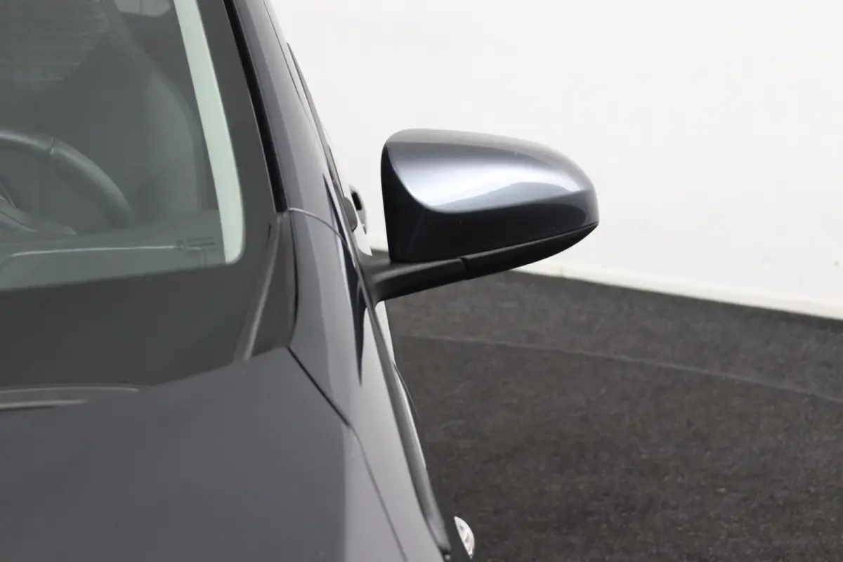 1.0 e-VTi Active | 5 Deurs | Airco |