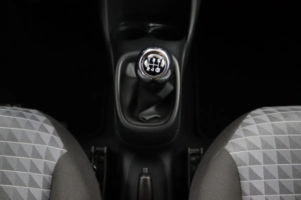 1.0 e-VTi Active | 5 Deurs | Airco |