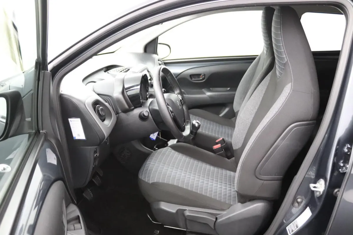 1.0 e-VTi Active | 5 Deurs | Airco |