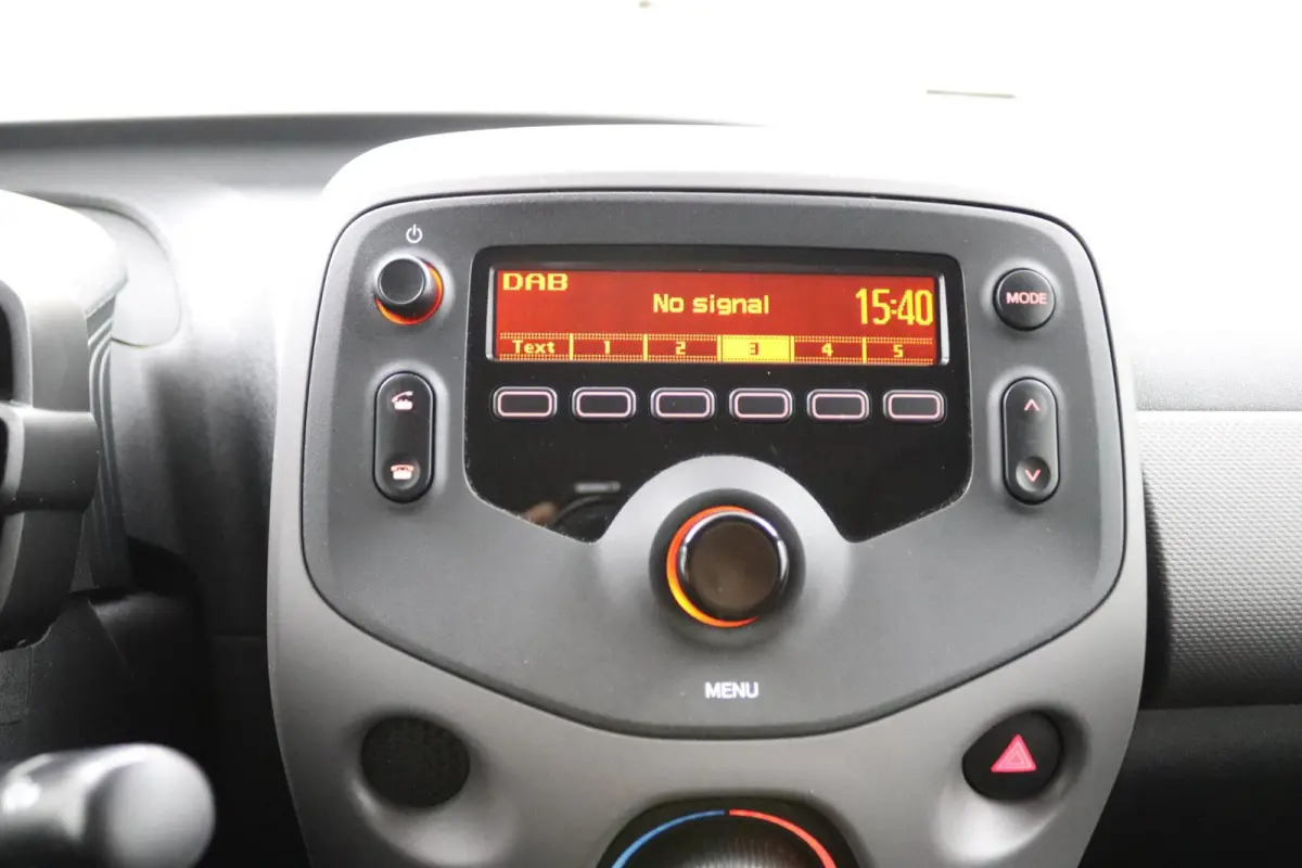 1.0 e-VTi Active | 5 Deurs | Airco |