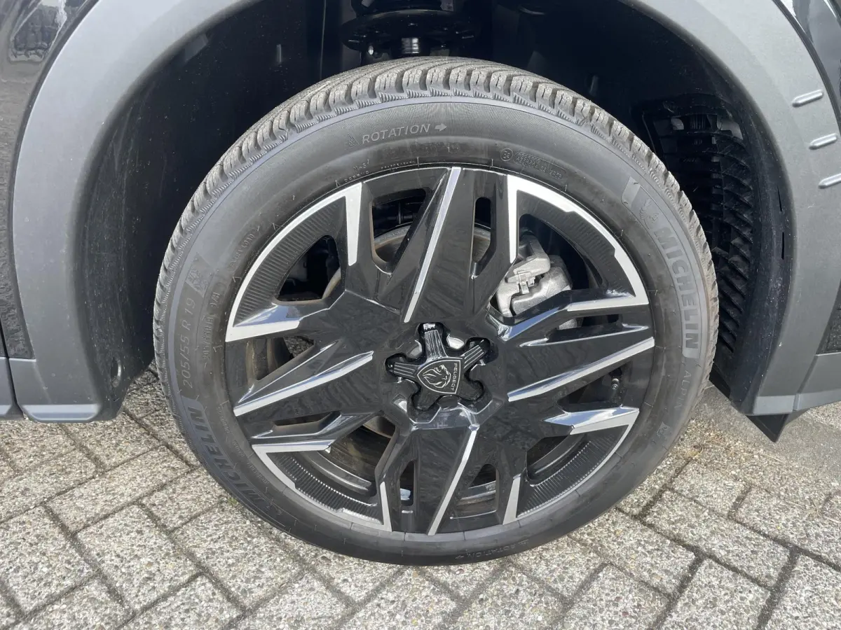 1.2 Hybrid 145 GT 7p | 360 camera | Adaptive Cruise Control | Elektrische kofferklep | Apple Carplay/Android Auto