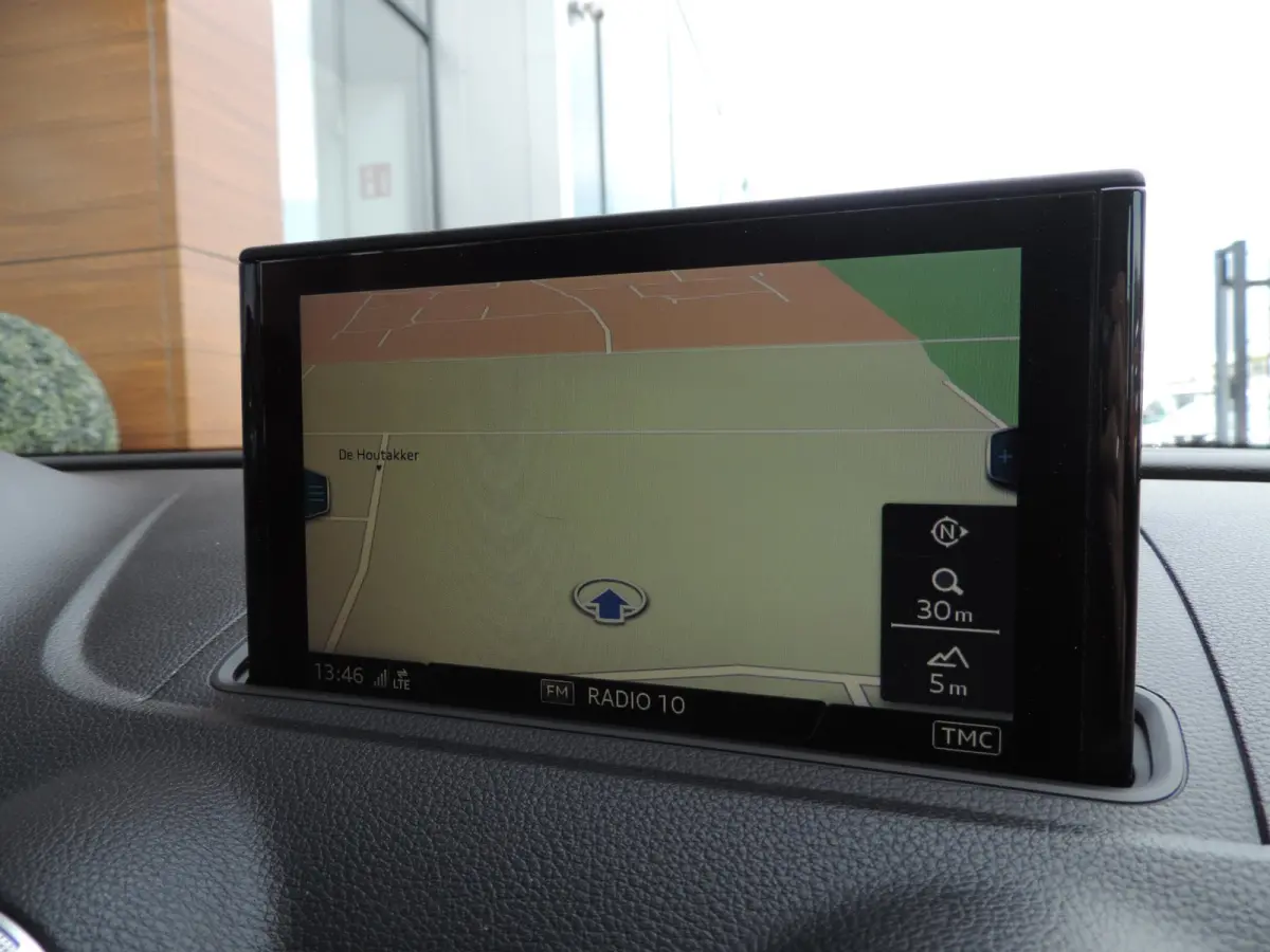 40 e-tron Advance Sport 75.000km | SOH 85% | Wegkl.th | Virt.dash | Stoelverw | 18'' | ACC | ECC | PDC v+a