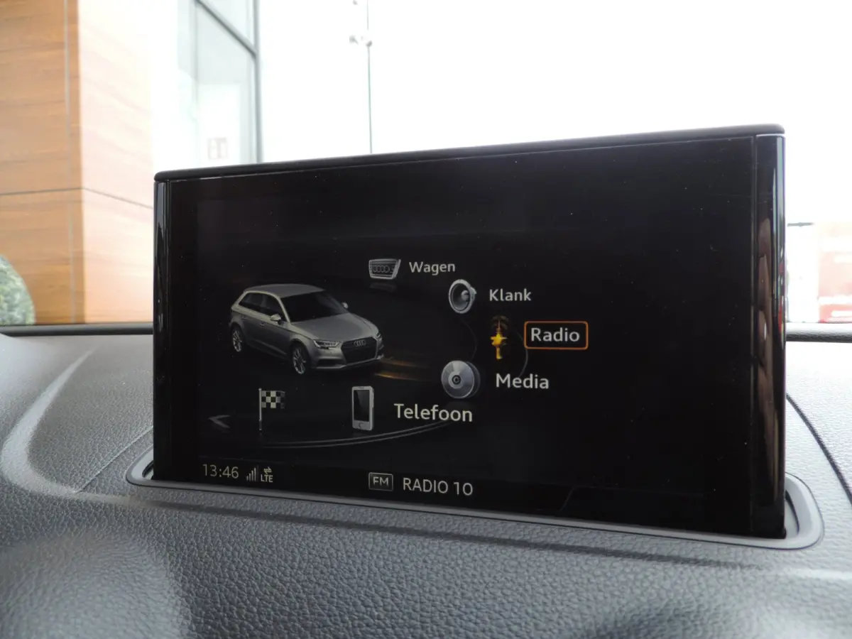 40 e-tron Advance Sport 75.000km | SOH 85% | Wegkl.th | Virt.dash | Stoelverw | 18'' | ACC | ECC | PDC v+a
